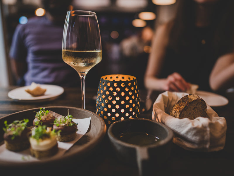 Kies een heerlijk aperitief bij een diner met vrienden.